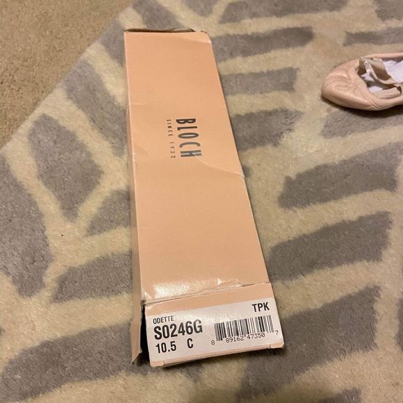 🌸Bloch odette style girls leather ballet dance shoe size 10.5C new in box - Picture 3 of 5